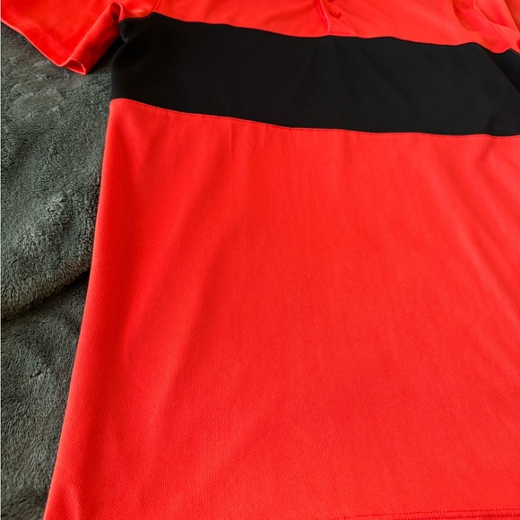 NIKE GOLF POLO STYLE SHORT SLEEVE (DRI-FIT) shirt! Like new quality! - Picture 8 of 12